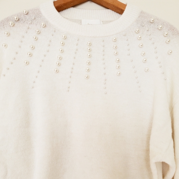 H&M white cowl neck sweater with pearls - Picture 3 of 8